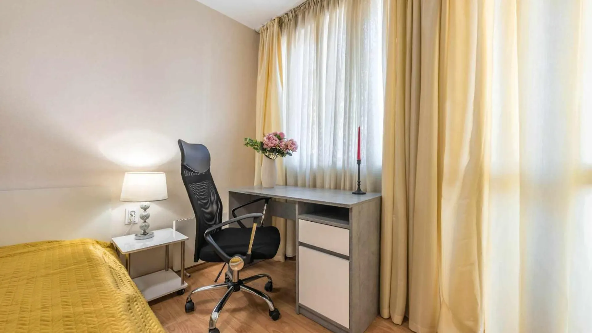 Red Velvet Apartment Varna 0*,